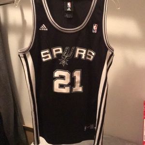 San Antonio Spurs women’s Tim Duncan jersey
